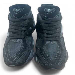 New Balance 9060 Triple Black Size 8 #NoBox